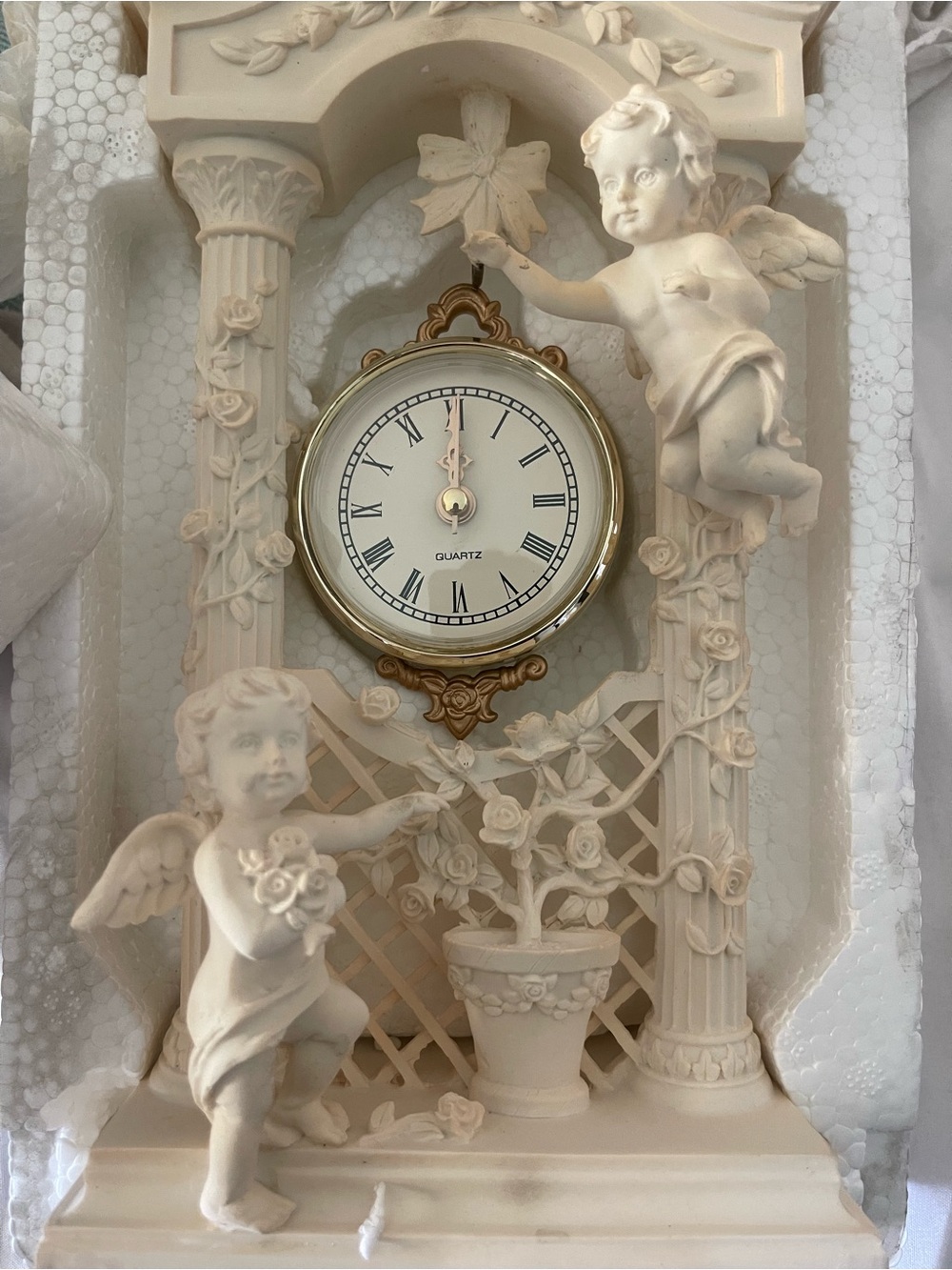 Avon Cream Cherub Mantel Wall Clock with Gold Trim
